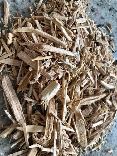 Zrębka drzewna sucha opałowa w big bagu.