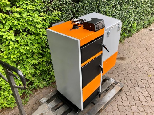 Kocioł CO KGP Ecowarmer 9 kW z podajnikiem na eko groszek. Certyfikowany. Widok z góry.