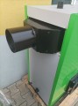 Kocioł CO na paliwo stałe KGP Grizzly II 25 kW. Widok boczny, rura spalinowa.