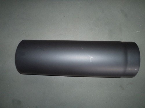 Czarna rura kominowa 50 cm do kotłów na paliwa stałe.