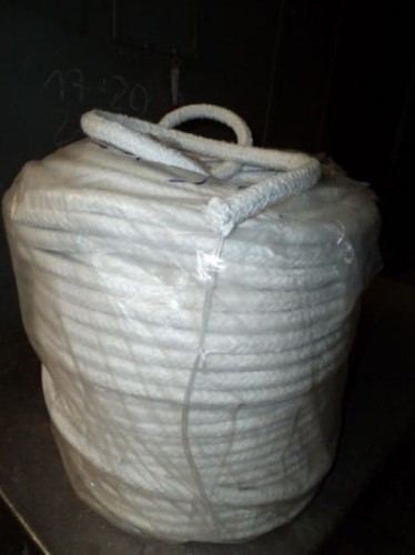 Szczeliwo fi 15 do kotłów na paliwa stałe – sznur ze sznurka w folii.